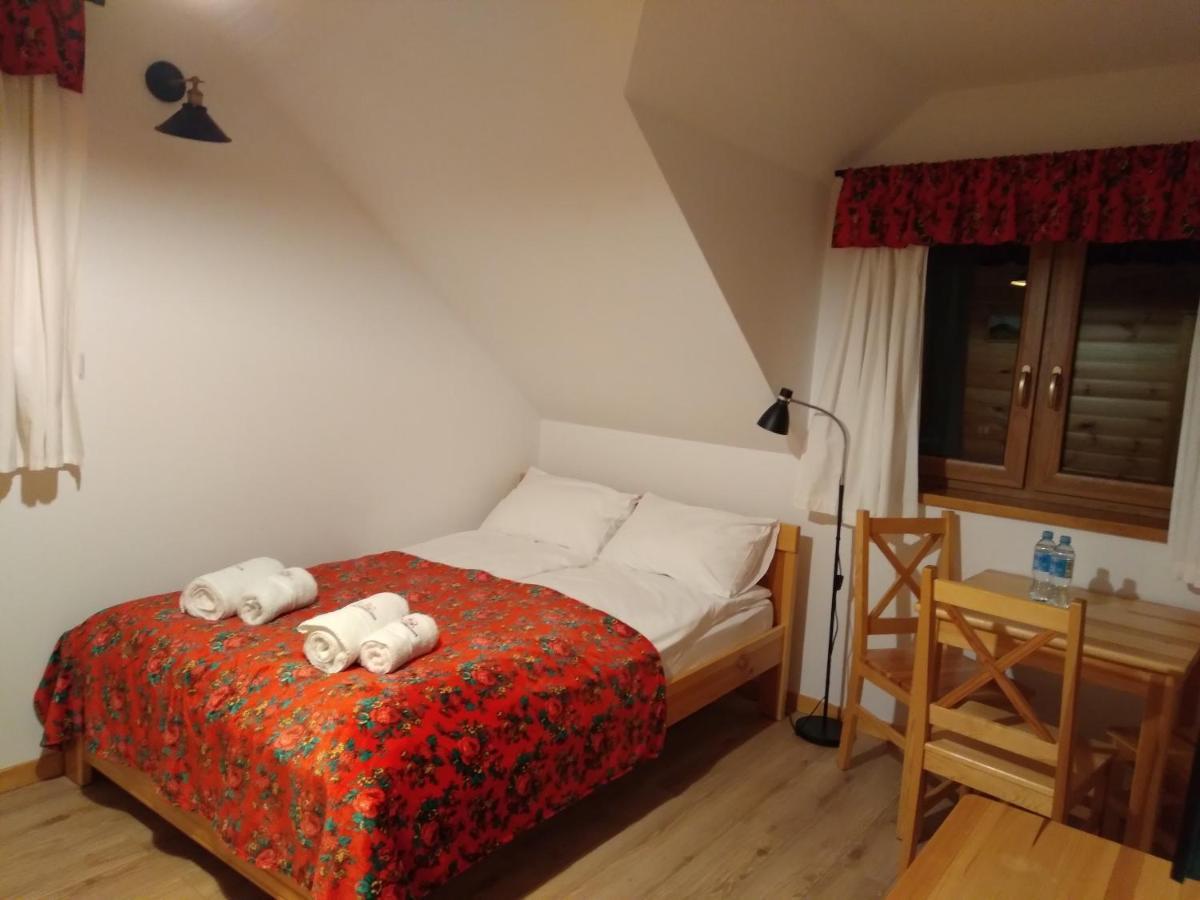 Ostoja Gromadzyn Apartman Ustrzyki Dolne Kültér fotó