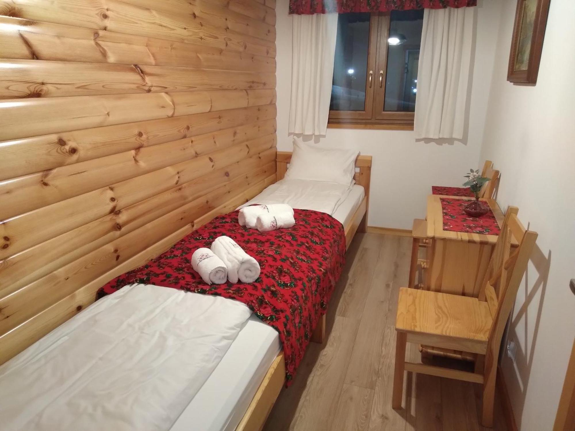 Ostoja Gromadzyn Apartman Ustrzyki Dolne Kültér fotó